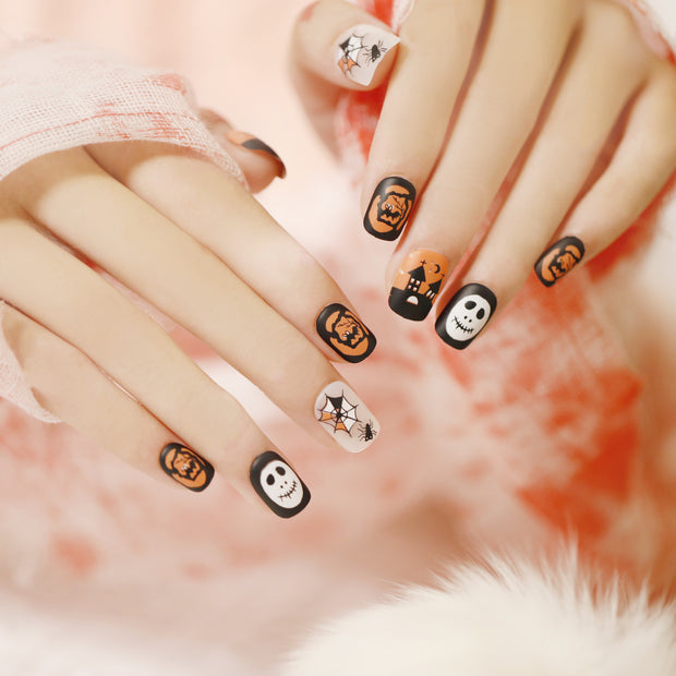 24 pieces HALLOWEEN PRESS-ON NAILS FAKE NAILS Style:rainbow Shape:round oval Finish:glossy Length: short Occasion: Halloween nails