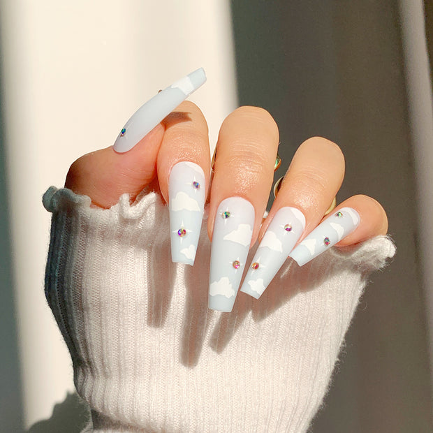 24 pieces Clouds PRESS-ON NAILS FAKE NAILS Style:swirl Shape:coffin Finish: matte Length: extra long Occasion: holiday nails