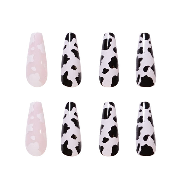 24 pieces DAIRY COWS PRESS-ON NAILS FAKE NAILS Style:classy Shape:coffin Finish:glossy Length:long Occasion:holiday nails